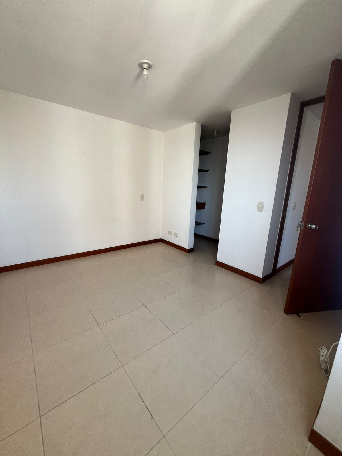 BELÃN, MEDELLÍN - 26113