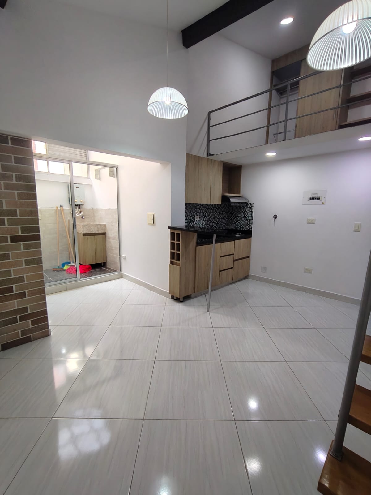 LAURELES, MEDELLÍN - 57554