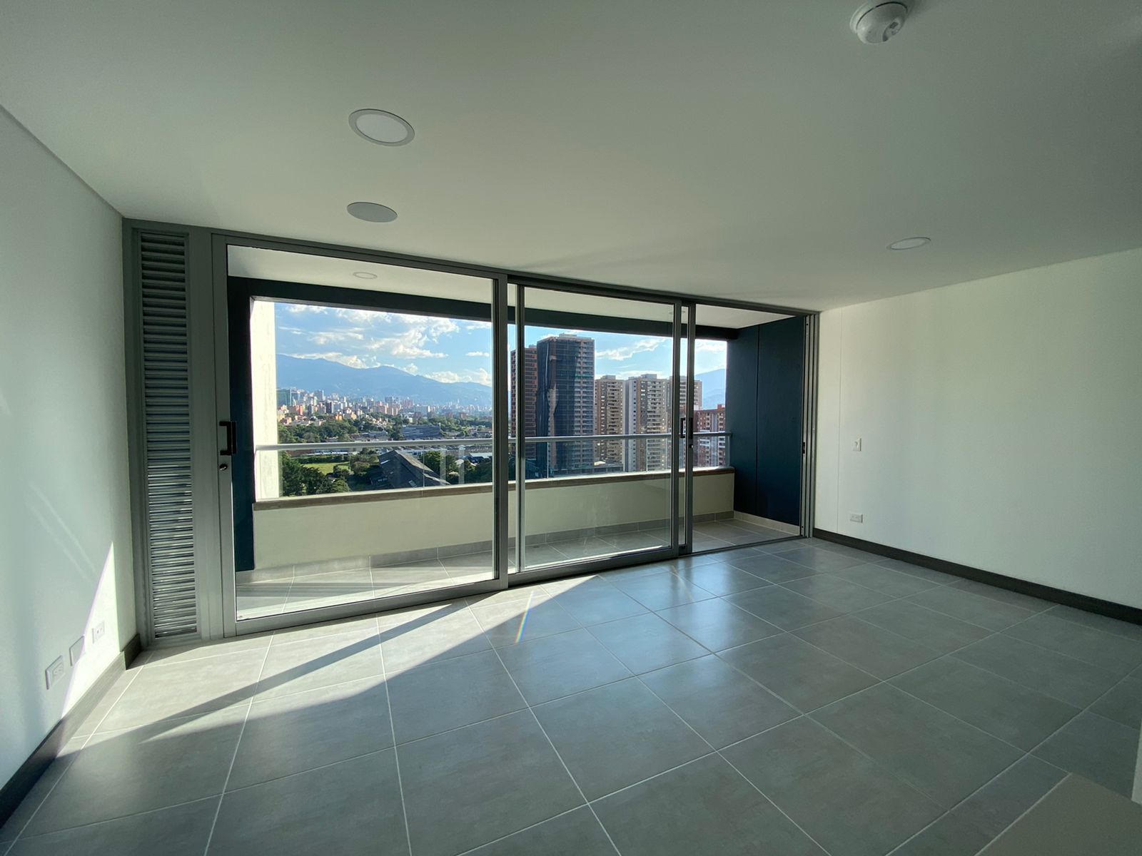 Ciudad del rio, MEDELLÍN - 57598